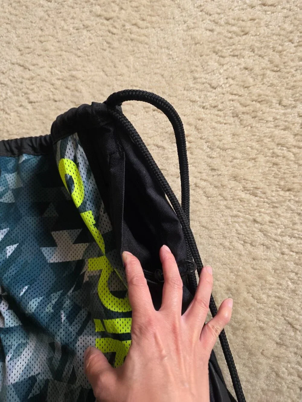 ADIDAS drawstring bag - Picture 3 of 5